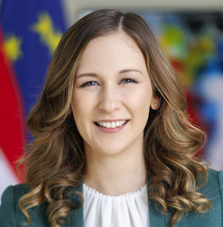 Claudia Plakolm-- Staatssekretärin im Bundeskanzleramt